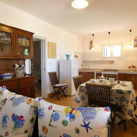 Agapanto - Trulli Vista Mare Con Ampio Giardino Privato * Corsano (Apulia)